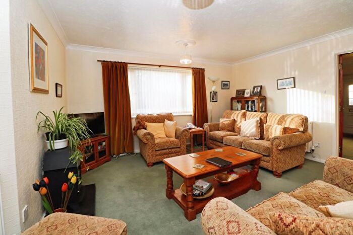 4 Bedroom Detached House For Sale In The Grove, Brightlingsea, CO7