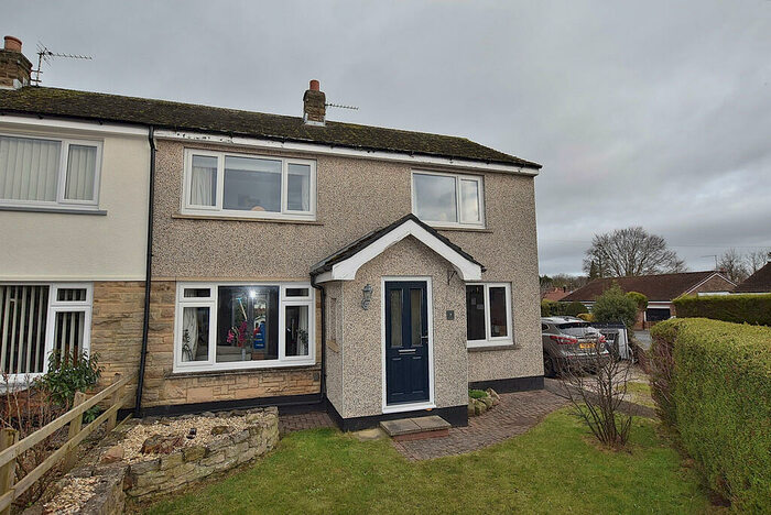 3 Bedroom Semi-Detached House For Sale In St. James Close, Melsonby, DL10