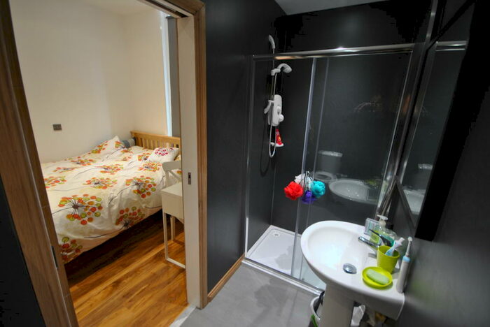 2 Bedroom Apartment To Rent In Falconars Court (Flat ), Falconars Court, Newcastle Upon Tyne, Tyne & Wear, NE1