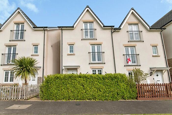 4 Bedroom Semi-Detached House For Sale In Charter Road, Axminster, EX13