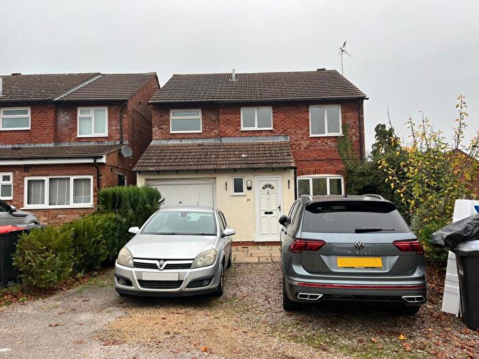 4 Bedroom Detached House To Rent In Shorham Rise, Two Mile Ash, Milton Keynes, MK8