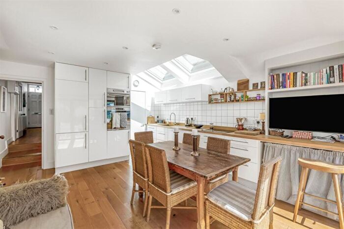 3 Bedroom Terraced House For Sale In Thorne Street, Barnes, London, SW13