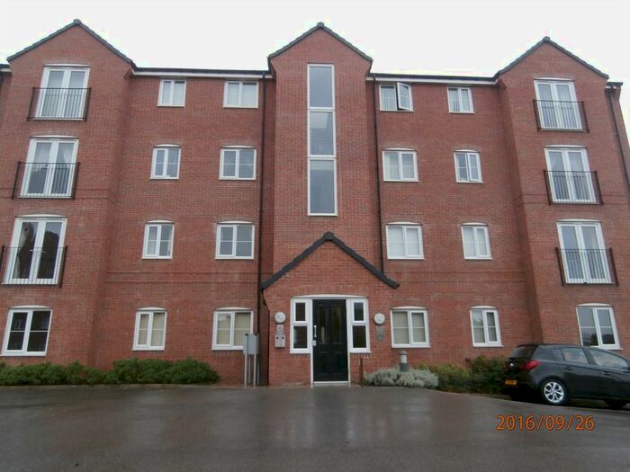 2 Bedroom Flat To Rent In Headingley House, Bradford, BD3