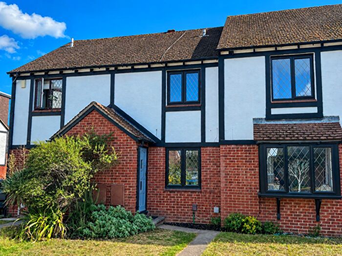 2 Bedroom Terraced House For Sale In Kings Chase, East Molesey, KT8