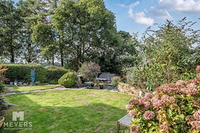 4 Bedroom Detached House For Sale In Central Avenue, Corfe Mullen, BH21