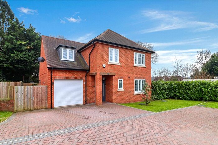 4 Bedroom Detached House For Sale In Gill Orchard, Abbots Langley, WD5