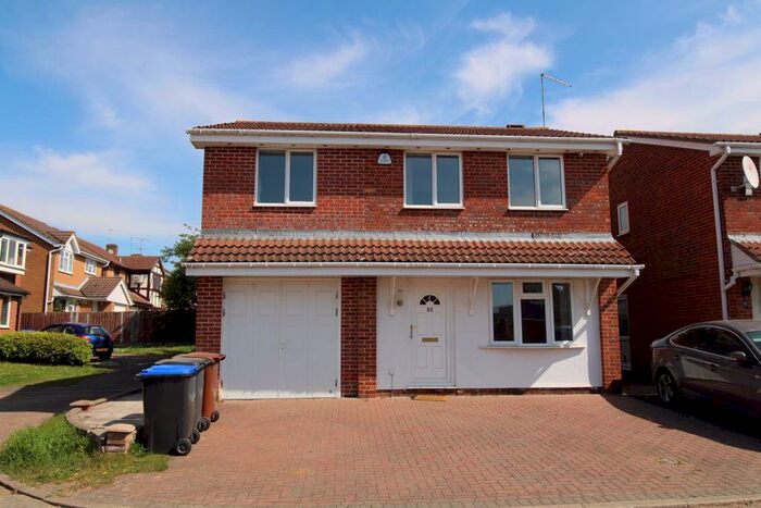 4 Bedroom Property To Rent In Fleetwind Drive, Northampton NN4