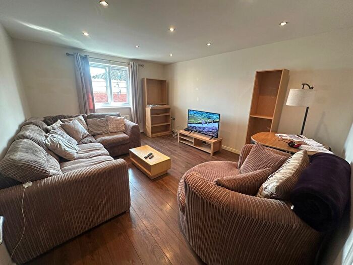 2 Bedroom Apartment To Rent In Carlake Grove, Walton, L9