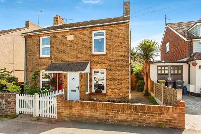 2 Bedroom End Of Terrace House For Sale In St. Johns Road, Great Wakering, Southend-on-Sea, Essex, SS3