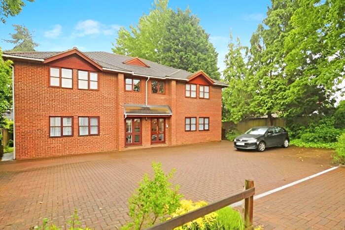2 Bedroom Apartment For Sale In Kennel Ride, Ascot, Berkshire, SL5