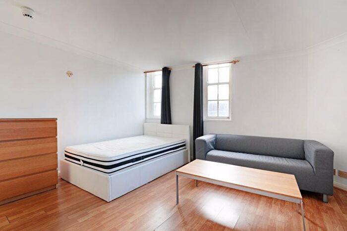 Studio To Rent In Flat Mayfair Court, West Bar, Sheffield, S3