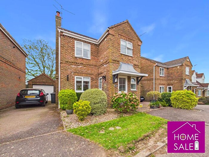 3 Bedroom Detached House For Sale In Badgers Close, Bugbrooke, NN7