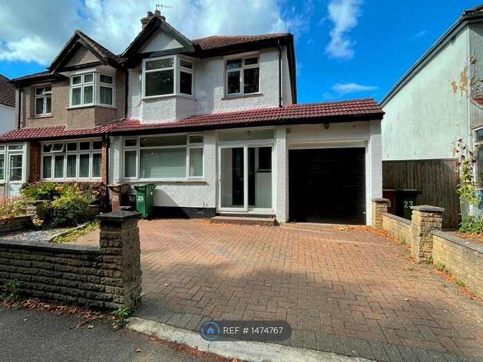 3 Bedroom Semi-Detached House To Rent In Brookfield Avenue, Sutton, SM1
