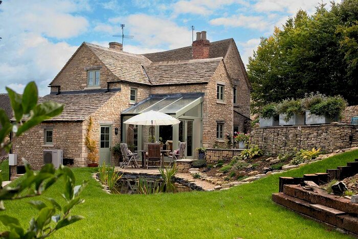 3 Bedroom Detached House For Sale In Chedworth, Cheltenham, GL54