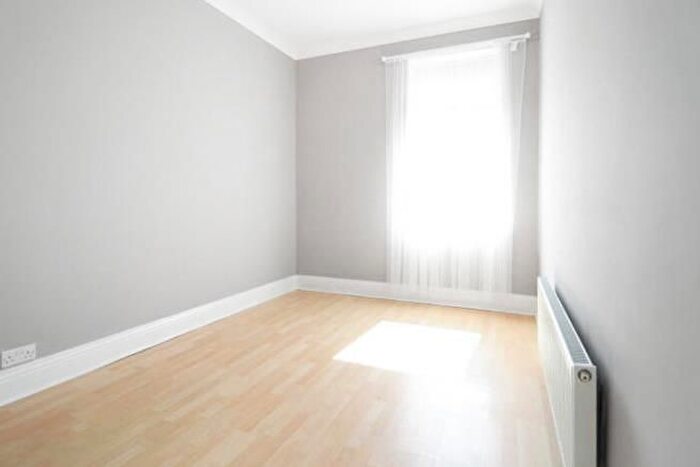 3 Bedroom Flat To Rent In Stanhope Road, South Shields, NE33
