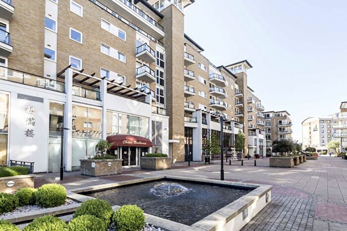 2 Bedroom Flat To Rent In Smugglers Way, Wandsworth, SW18