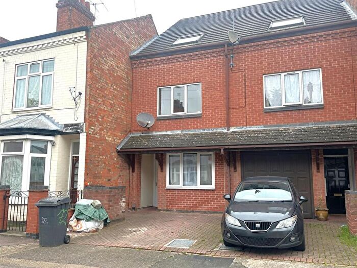 4 Bedroom Town House For Sale In Stafford Street, Belgrave, Leicester, LE4
