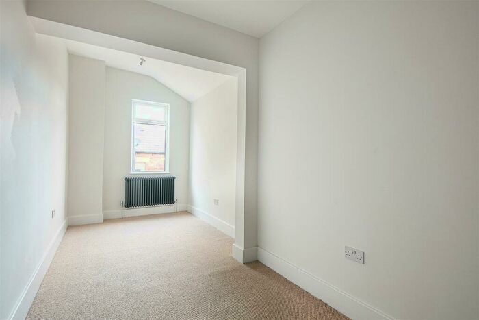 3 Bedroom Terraced House For Sale In School Road, Crookes, S10