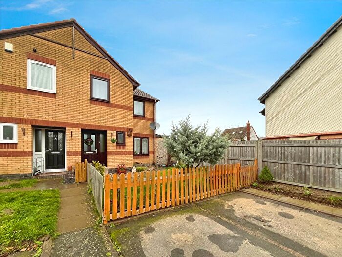 3 Bedroom Semi Detached House For Sale In The Ridgeway, Leicester, Leicestershire, LE3