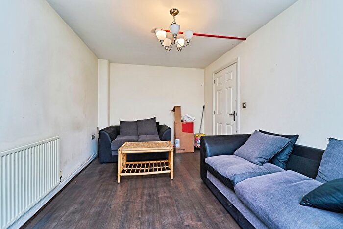 5 Bedroom Town House For Sale In Hospital Street, Walsall, WS2