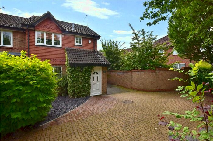 4 Bedroom End Of Terrace House To Rent In Mary Mead, Warfield, Bracknell, Berkshire, RG42
