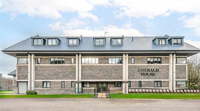 1 Bedroom Apartment To Rent In Emerald House, A London Road, Newbury, RG14