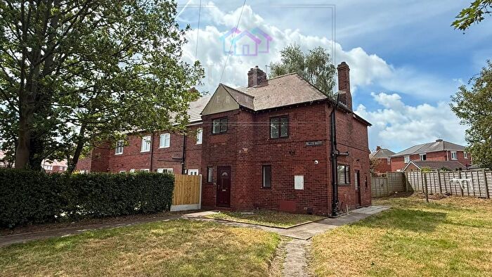 4 Bedroom End Of Terrace House To Rent In Willow Park, Pontefract, West Yorkshire, WF8