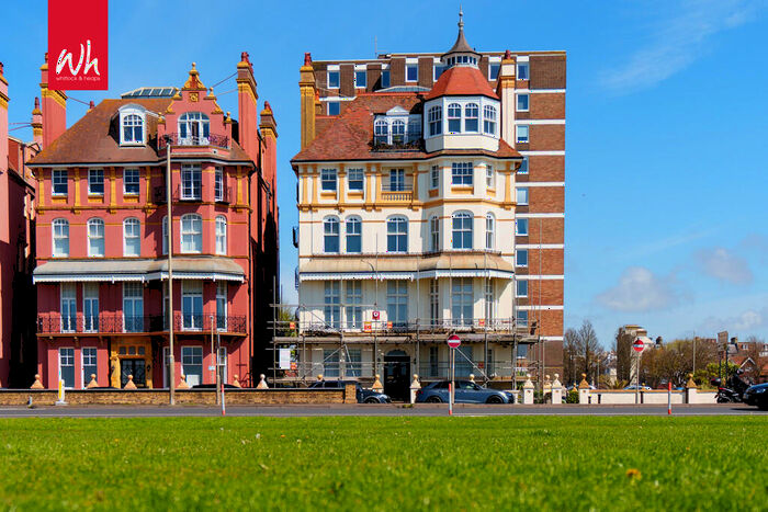 2 Bedroom Flat For Sale In Kings Gardens, Hove, BN3