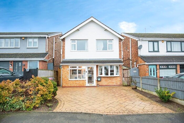 4 Bedroom Detached House For Sale In St Leonards View, Dordon, B78