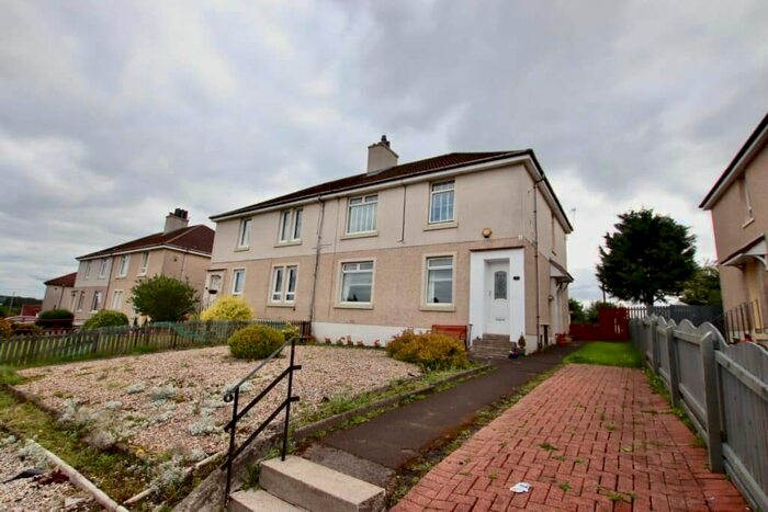 2 Bedroom Flat For Sale In Colliertree Road, Clarkston, Airdrie, ML6