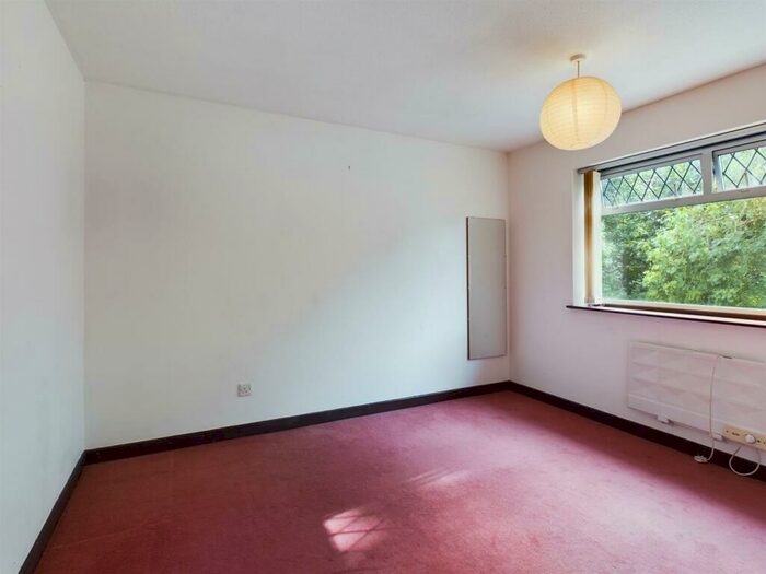 3 Bedroom End Of Terrace House For Sale In Nuthatch Gardens, Bristol, BS16