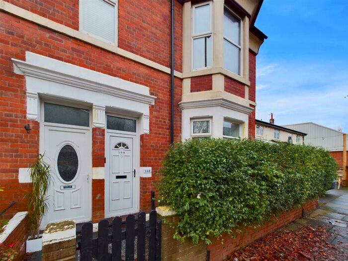 2 Bedroom Flat To Rent In Queen Alexandra Road, North Shields, NE29