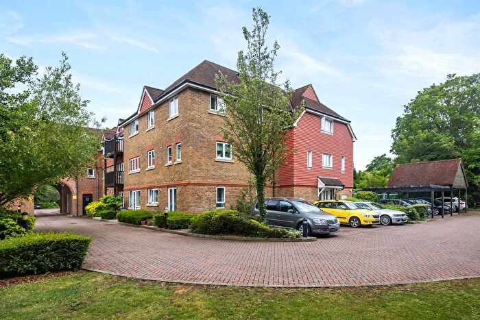 2 Bedroom Flat To Rent In Lampson Court, Copthorne Common Road, Copthorne, West Sussex, RH10