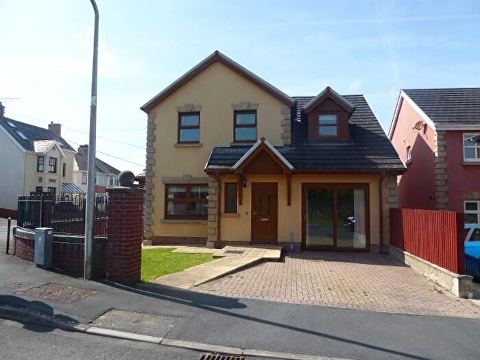 3 Bedroom Detached House To Rent In Maes Abaty, Whitland, SA34