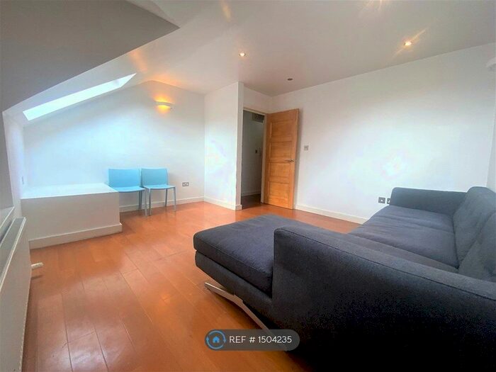 2 Bedroom Flat To Rent In Adys Road, London, SE15