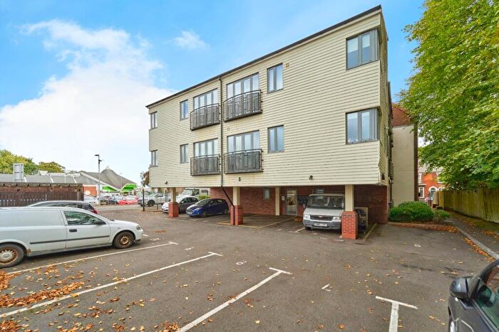 1 Bedroom Apartment For Sale In High Holborn., Dudley, DY3