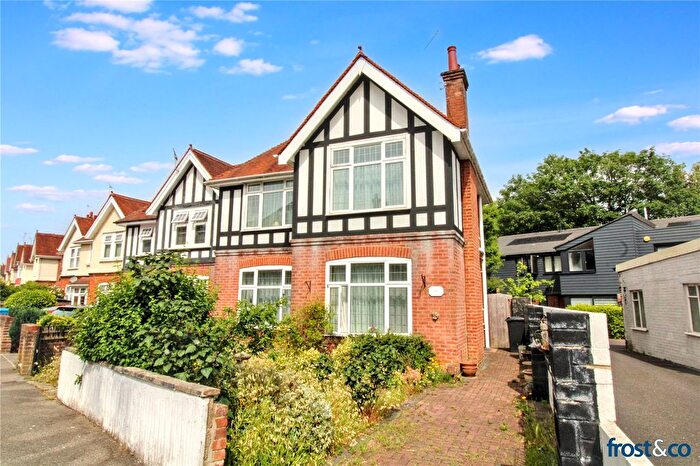 3 Bedroom Detached House For Sale In Parkstone Avenue, Lower Parkstone, Poole, Dorset, BH14