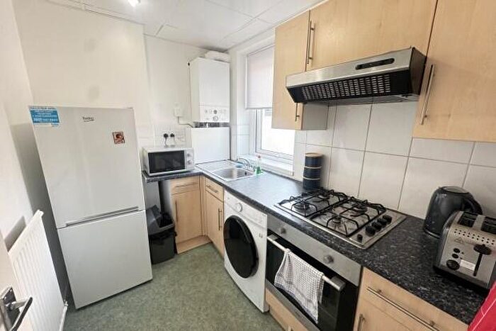 2 Bedroom Flat To Rent In Blanche Street Cardiff, CF24
