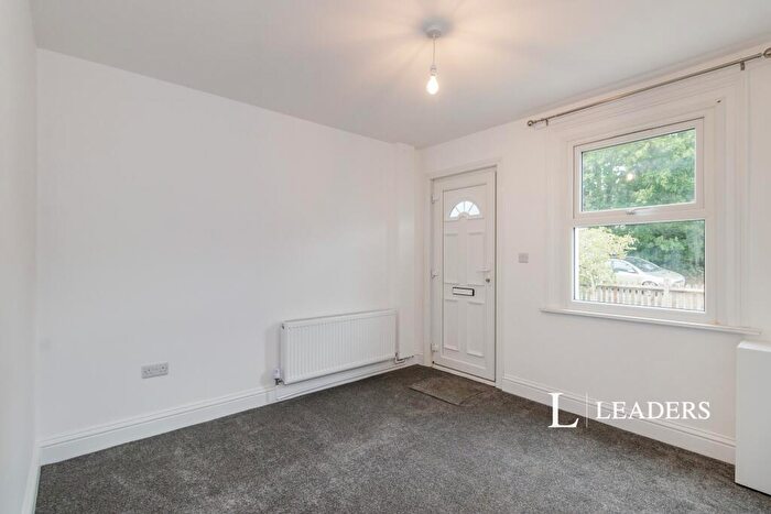 2 Bedroom End Of Terrace House To Rent In Kingston Road, KT22