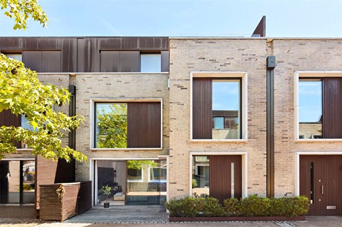 3 Bedroom Detached House For Sale In Neeld Place, London, W9
