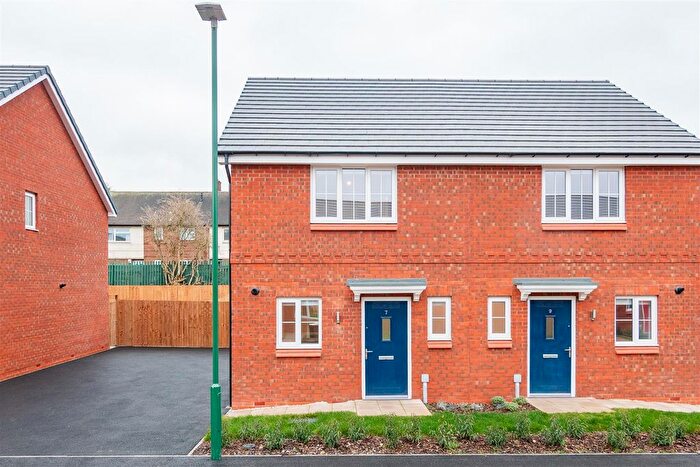 2 Bedroom Semi-Detached House To Rent In Padstow, Nottingham, NG5