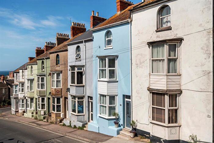 4 Bedroom Terraced House For Sale In High Street, Fortuneswell, Portland, DT5