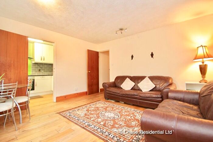 2 Bedroom Flat To Rent In Vicars Bridge Close, Wembley, Middlesex, HA0