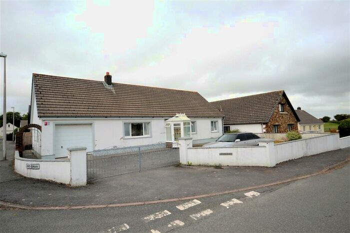 4 Bedroom Bungalow For Sale In Efailwen, Clunderwen, SA66