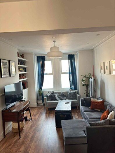 1 Bedroom Semi-detached House To Rent In Coldershaw Road, London, W13