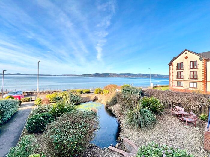 2 Bedroom Flat For Sale In Chaseley Gardens, Skelmorlie, PA17