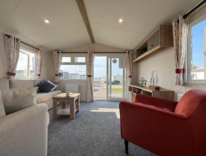 2 Bedroom Caravan For Sale In Two Bedroom Willerby Rio, Pevensey Bay Holiday Park, Pevensey Bay, Eastbourne, East Sussex, BN24