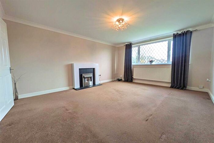 2 Bedroom Apartment To Rent In The Parade, The Ridgway, Romiley, Stockport, SK6
