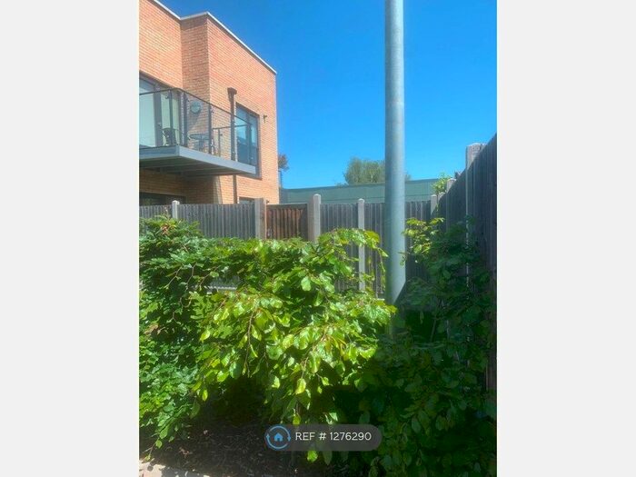 2 Bedroom Flat To Rent In Ware, Ware SG12