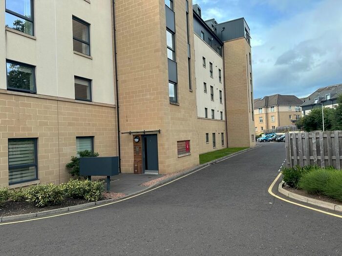 2 Bedroom Flat To Rent In Hatters Lane, Edinburgh, EH7